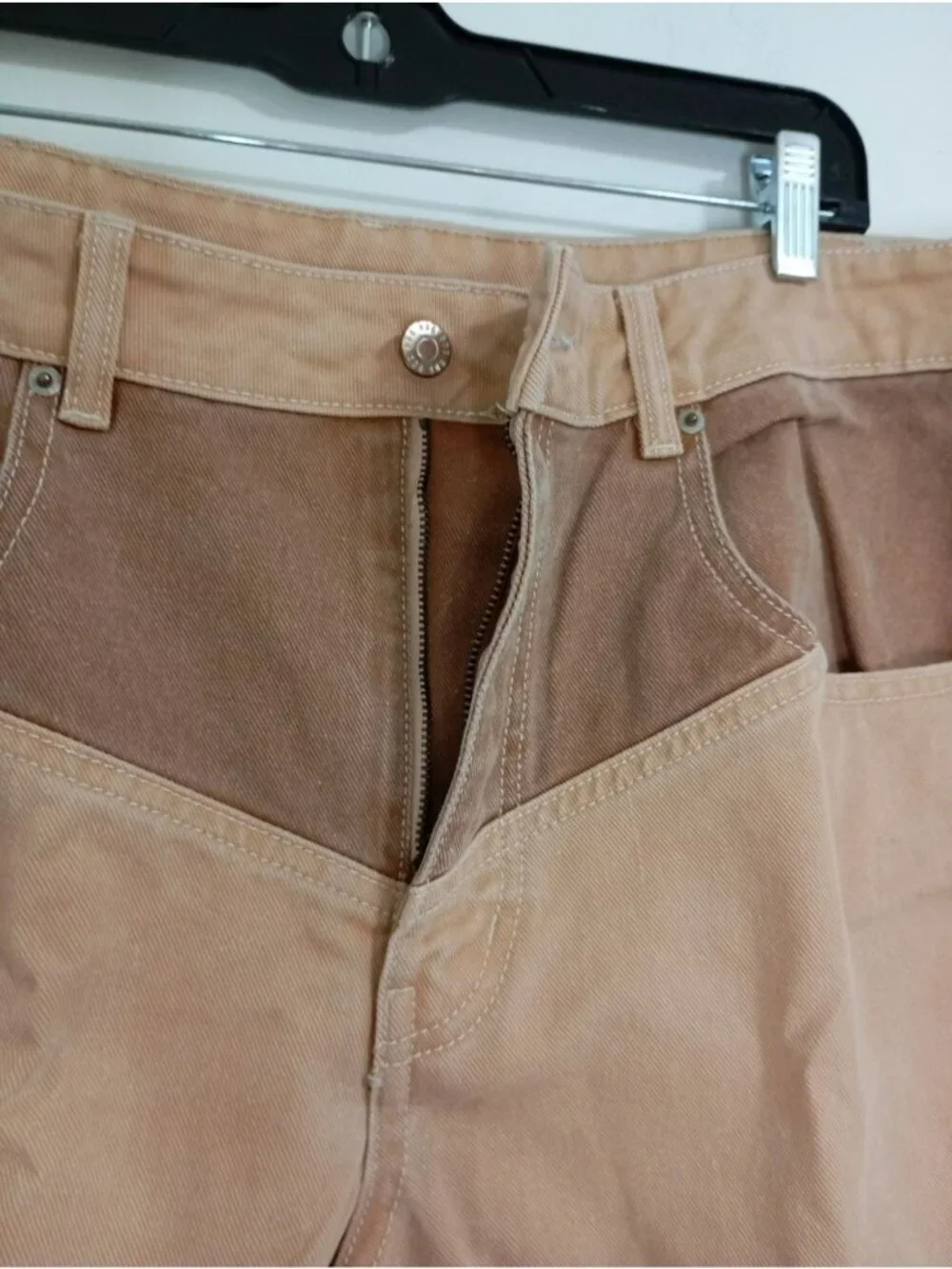 BDG Urban Outfitters Skater Shorts Tan & Brown Colorblock Frayed Hem Size 31